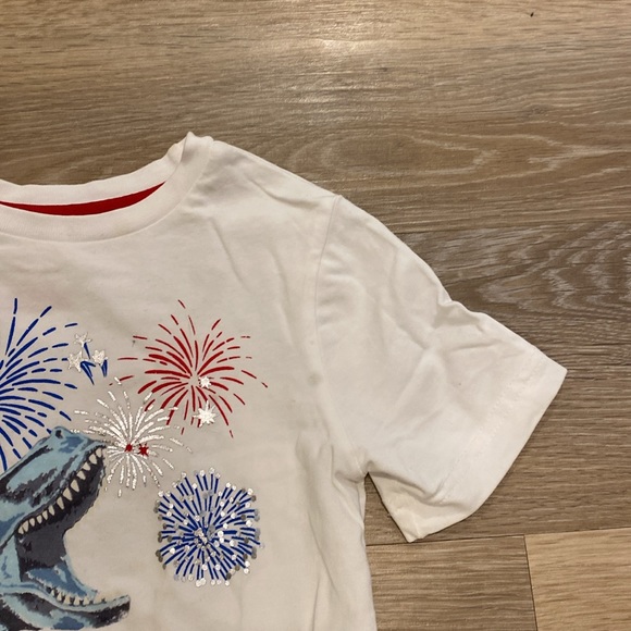 White T-Rex Shirt with Fireworks - Size 3-4 - Picture 2 of 3